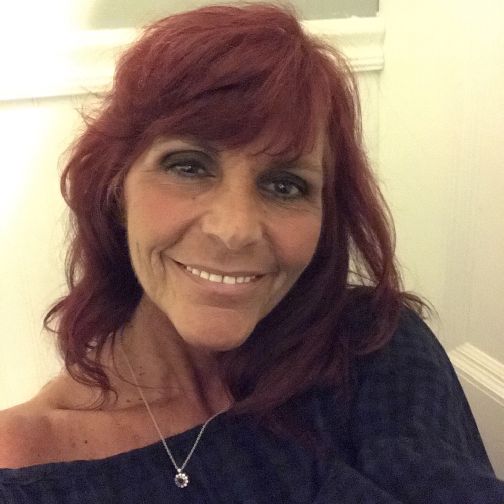 Meet your Posher, Barbara♥️♥️POSH AMBASSADOR♥️♥️